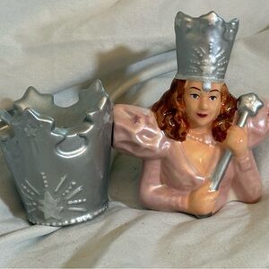 Official Wizard of Oz Decor - Glinda the Good Witch Salt & Pepper